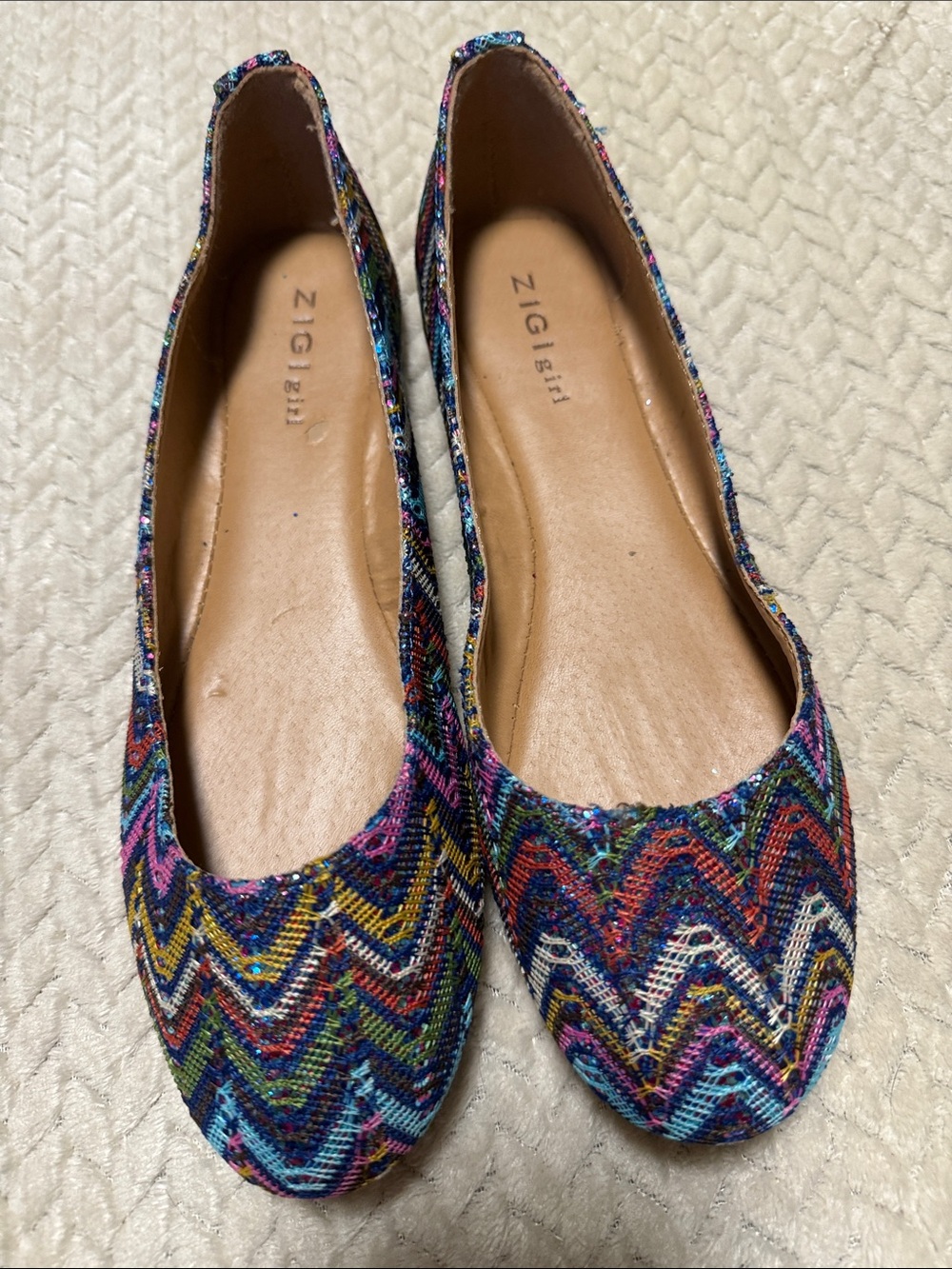 ZIGI Women Multicolor Chevron Pattern Ballet Flats